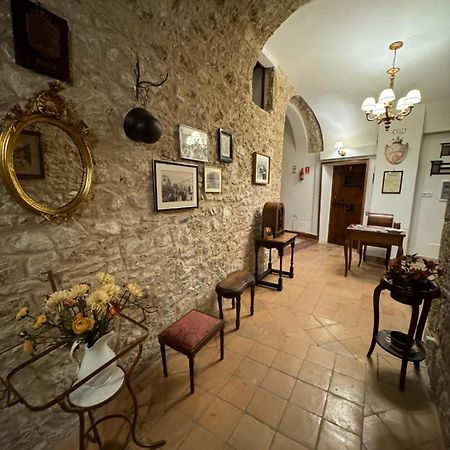 Le Prigioni Del Palazzo B&B ซอรา ภายนอก รูปภาพ