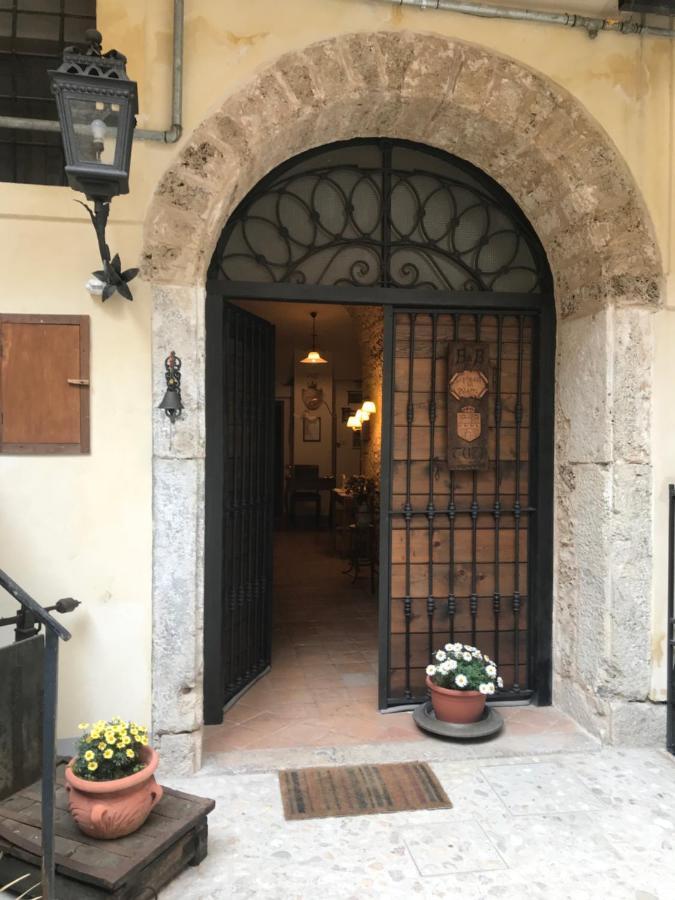 Le Prigioni Del Palazzo B&B ซอรา ภายนอก รูปภาพ