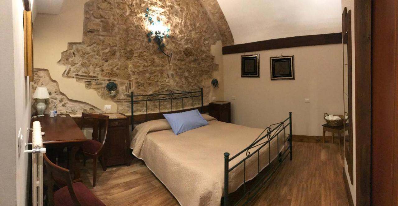Le Prigioni Del Palazzo B&B ซอรา ภายนอก รูปภาพ