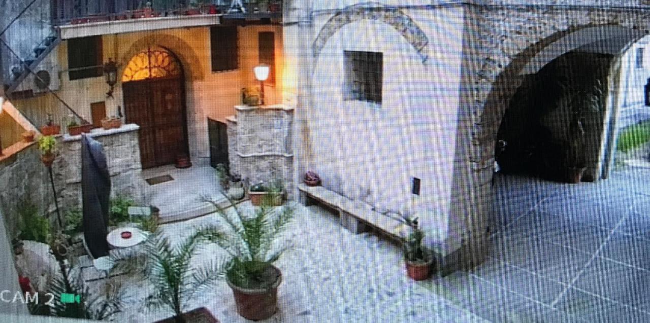 Le Prigioni Del Palazzo B&B ซอรา ภายนอก รูปภาพ