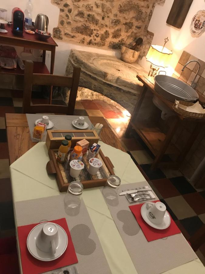 Le Prigioni Del Palazzo B&B ซอรา ภายนอก รูปภาพ