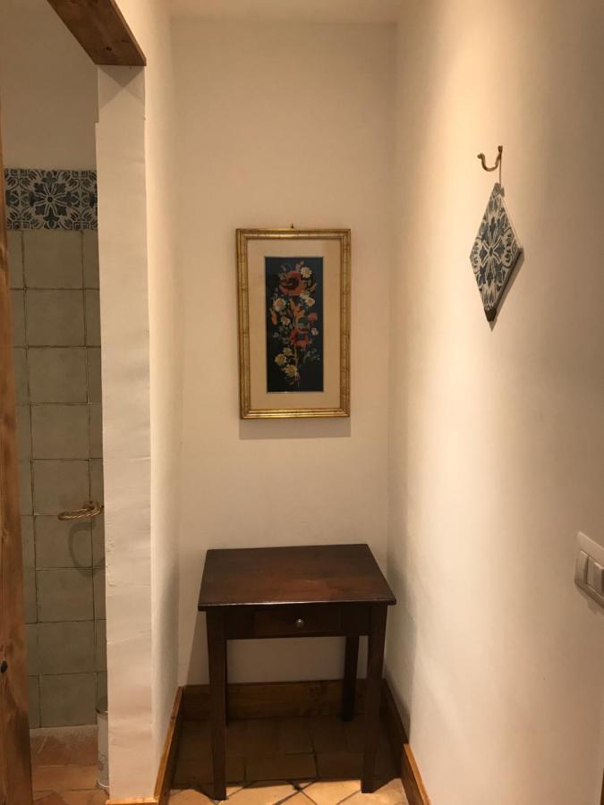 Le Prigioni Del Palazzo B&B ซอรา ภายนอก รูปภาพ