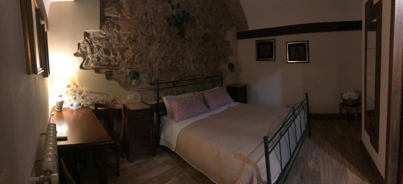 Le Prigioni Del Palazzo B&B ซอรา ภายนอก รูปภาพ