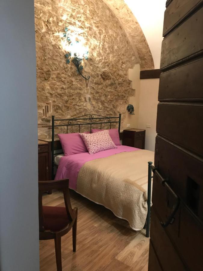 Le Prigioni Del Palazzo B&B ซอรา ภายนอก รูปภาพ