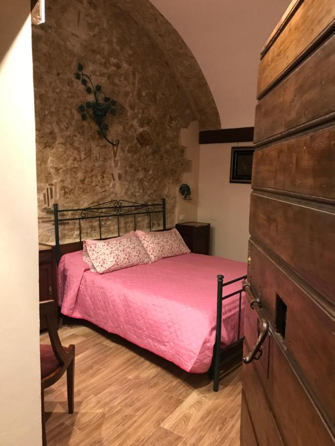 Le Prigioni Del Palazzo B&B ซอรา ภายนอก รูปภาพ
