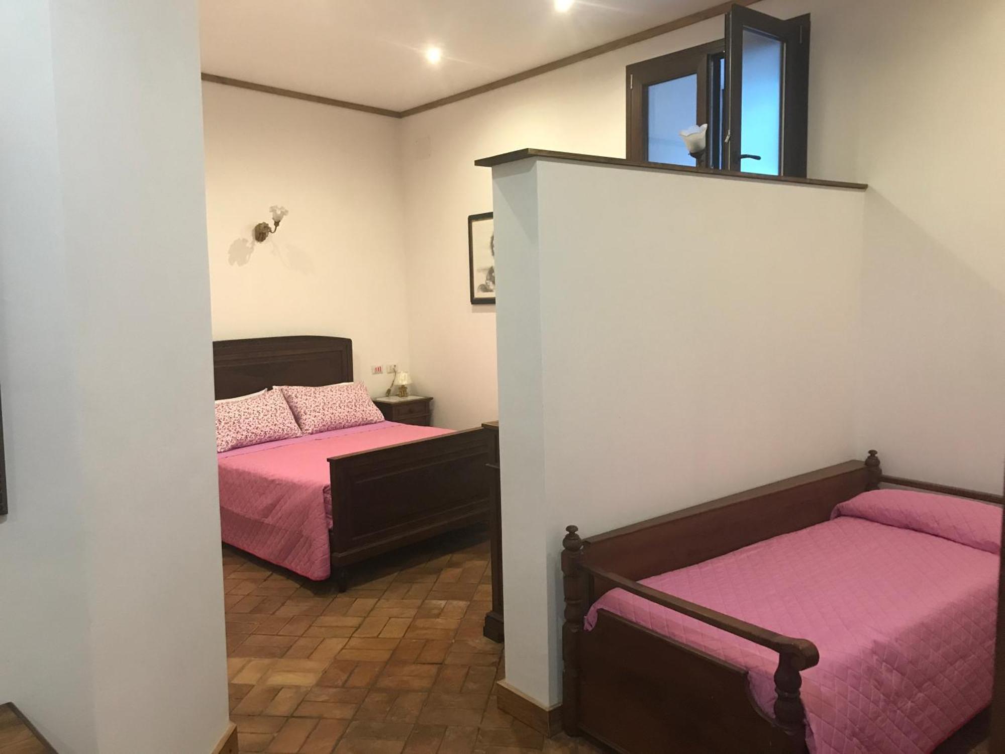 Le Prigioni Del Palazzo B&B ซอรา ห้อง รูปภาพ