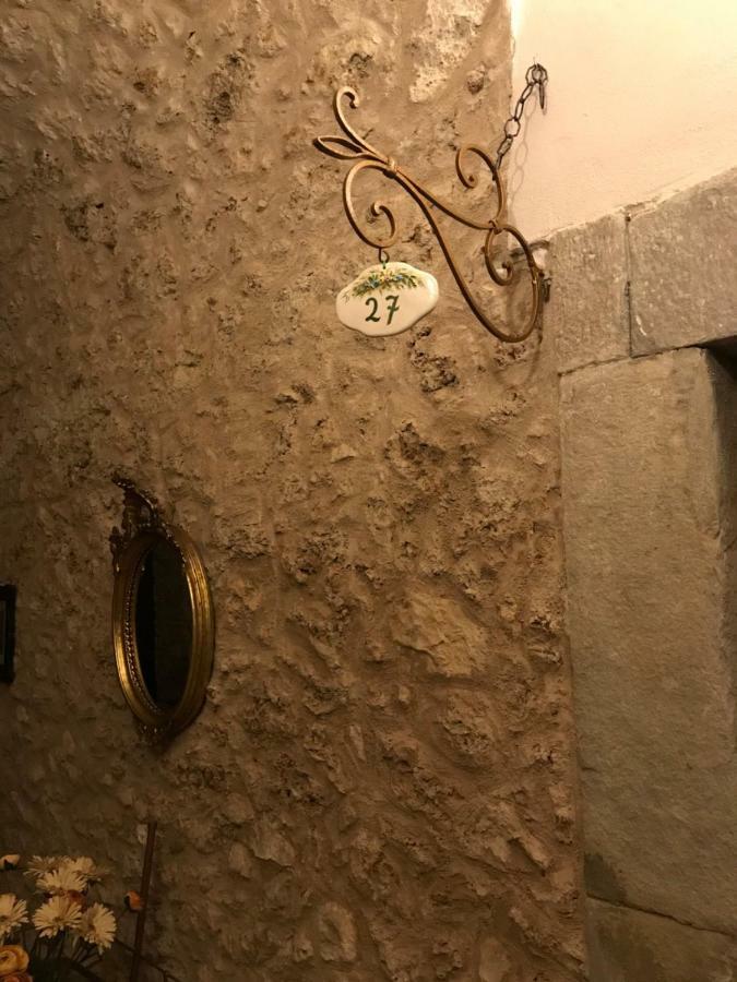 Le Prigioni Del Palazzo B&B ซอรา ภายนอก รูปภาพ